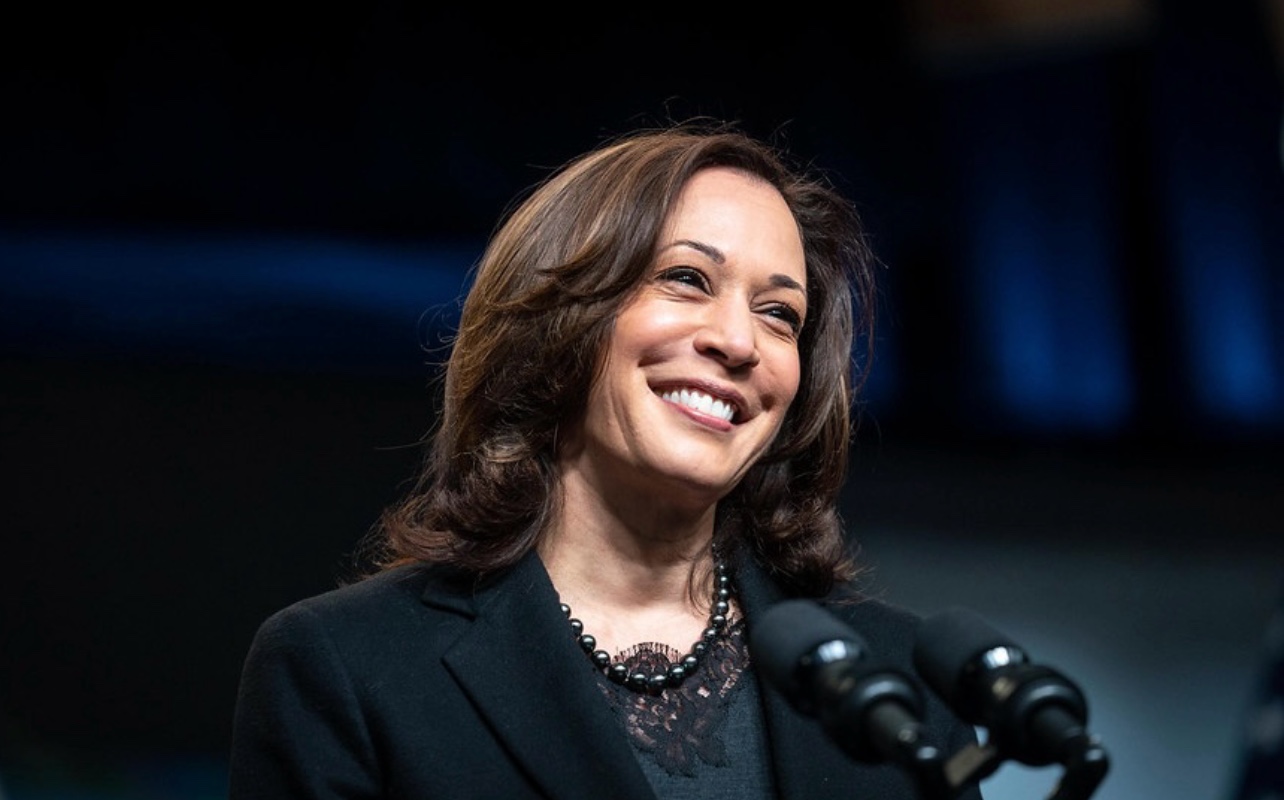 Kamala Harris Makes Debut On ‘Saturday Night Live’ In Cold Open Skit With Maya Rudolph