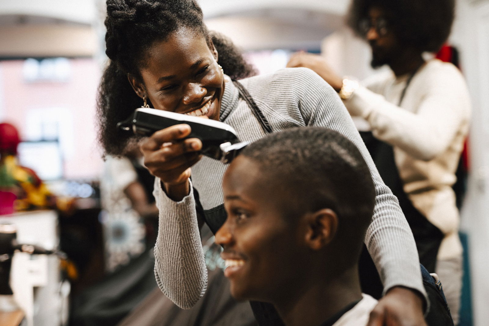 Maryland High School Opens Up Student-Led Barber Shop And Beauty Salon