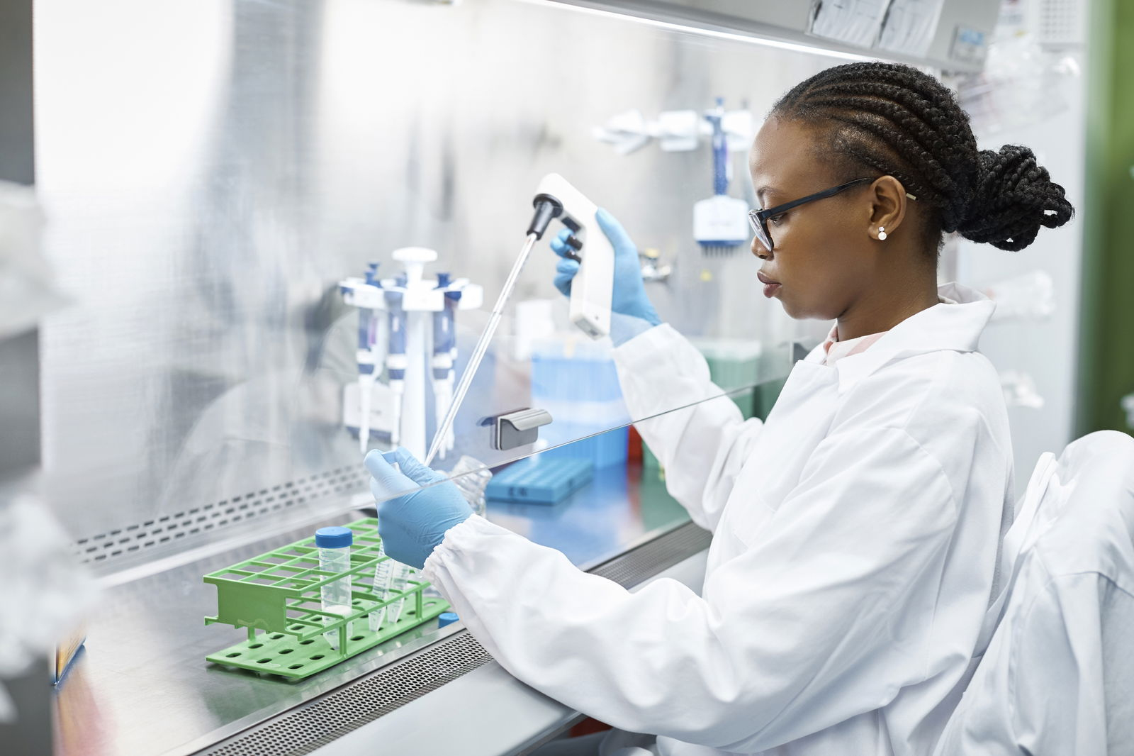 CDC Awards $1.4M To HIV Research Prevention For Black Women