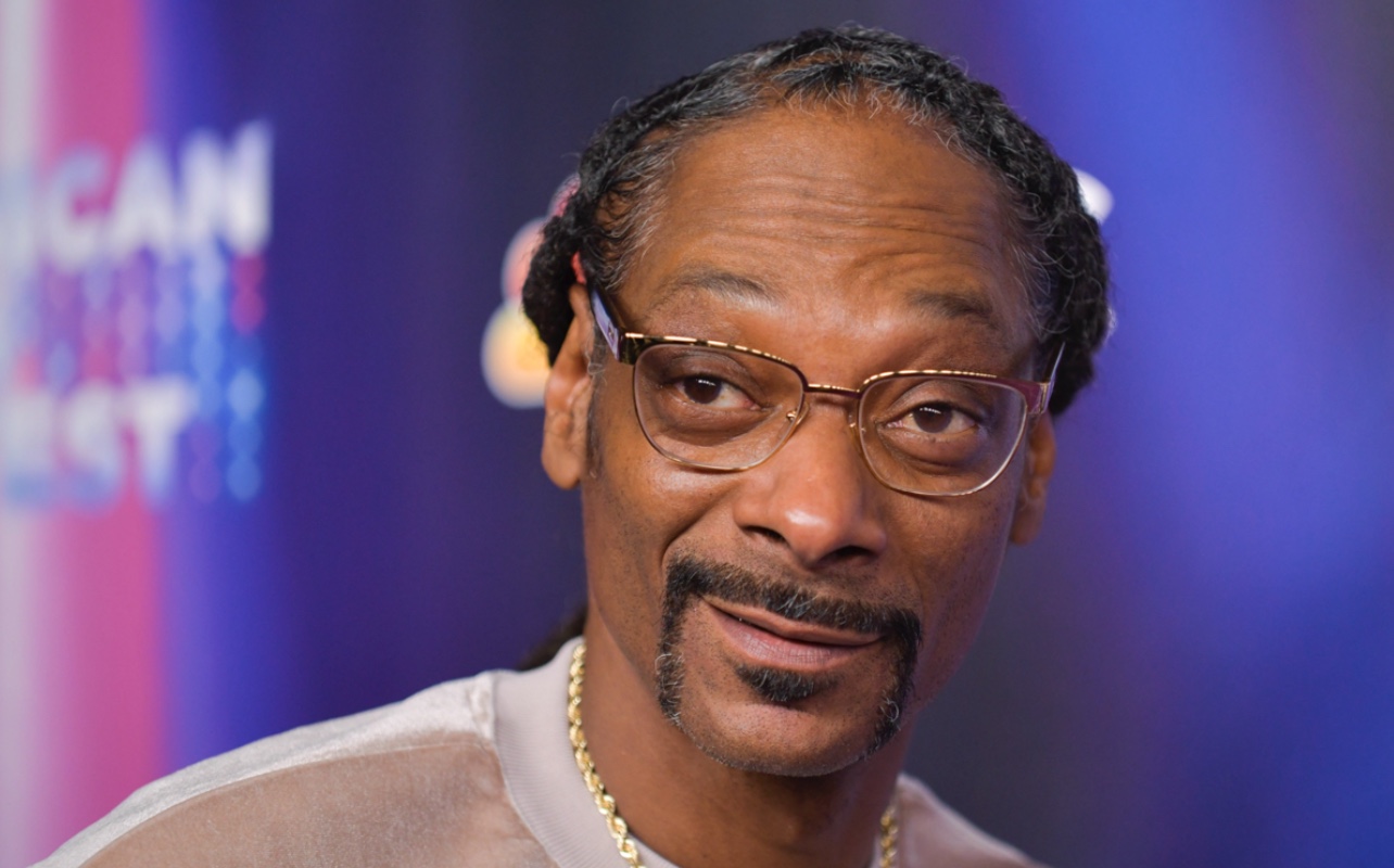 Snoop Dogg Seemingly Responds To Critics After Embarrassing Decision To Perform At Trump’s Crypto Ball