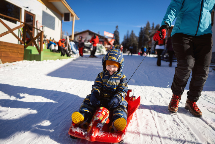 10 Important Safety Tips Before Going Sledding