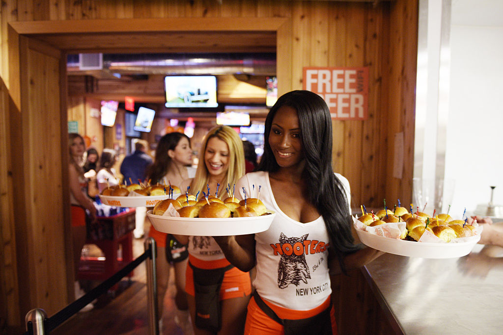 Hooters On The Verge of Filing For Bankruptcy Due To Declining Foot Traffic, X Reacts