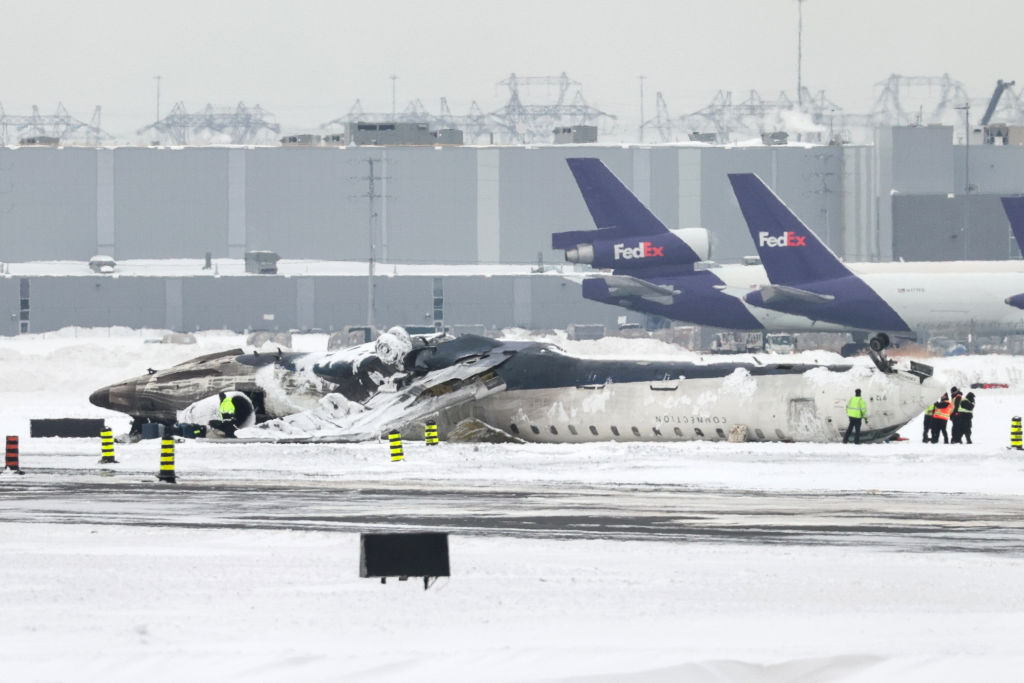 Delta Air Lines Offers $30,000 to Passengers After Crash Landing