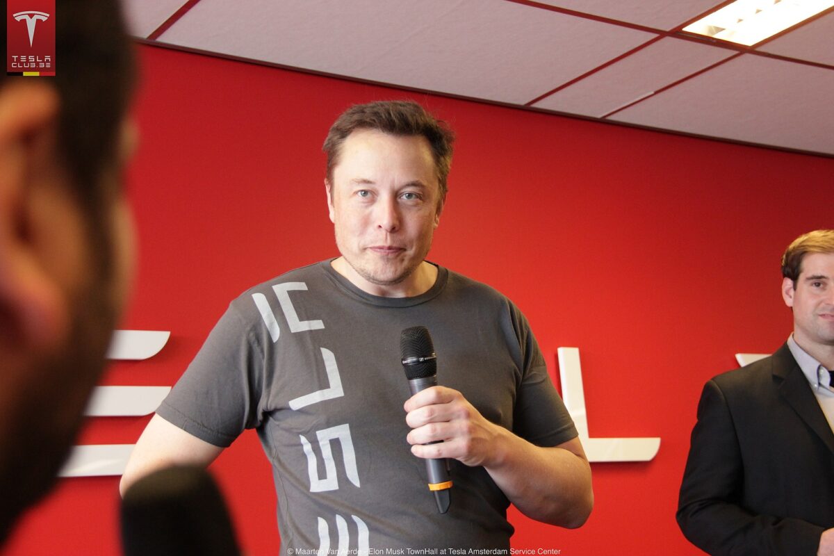 Social Media Clowns Elon Musk For Threatening Federal Employees To ‘Document’ Work Or ‘Lose Your Job’